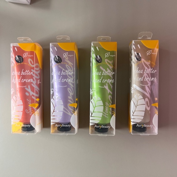 NEW Static OH DAISY SQUARE Nails with Hand Creme Set - Picture 9 of 10